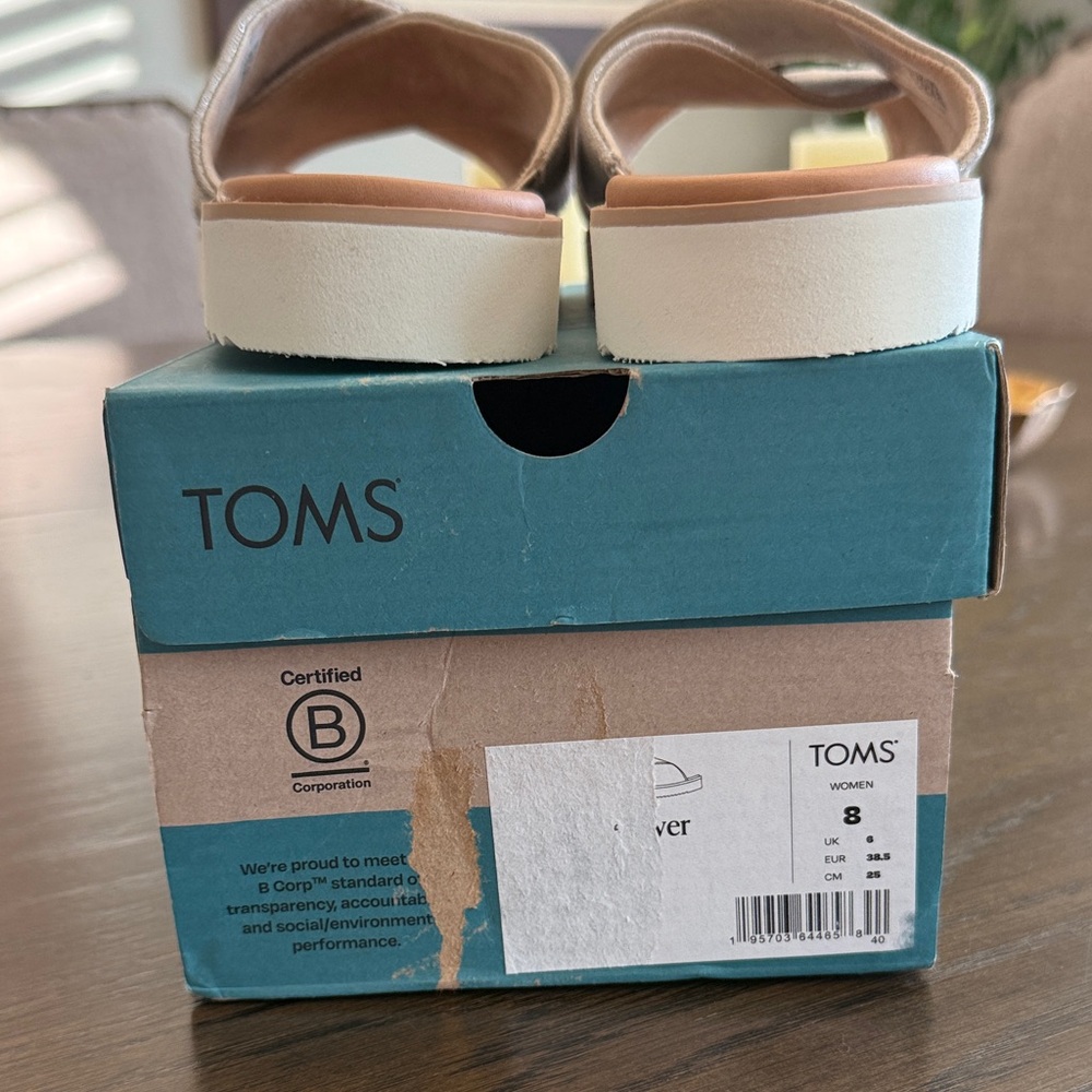 TOMS Women's Beige w/ Silver Cross Strap Sandals - Picture 8 of 8